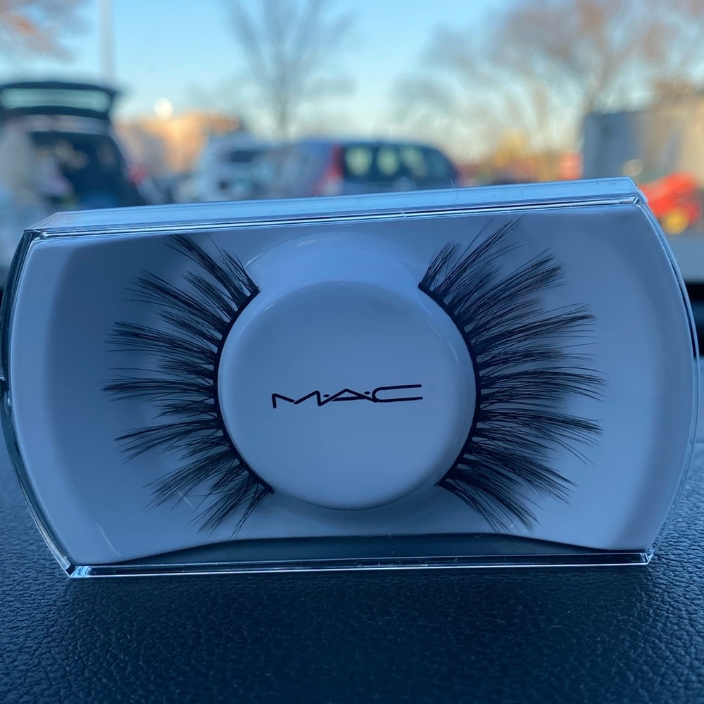MAC 87 Maximalist Lash - Picture 9 of 10